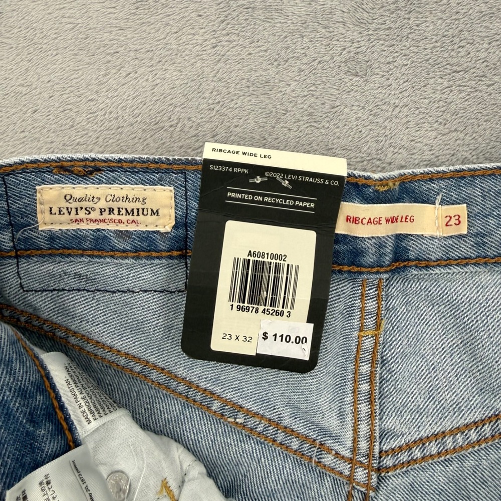 Levis Premium Ribcage Wide Leg Jeans High Rise Women's Size W 23 x L 32 - Picture 4 of 14